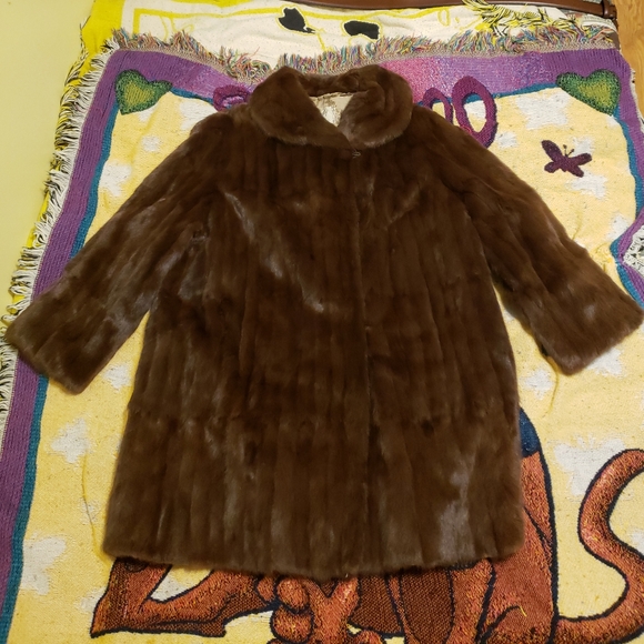 Scuby Victoria BC Fur Coat - Picture 1 of 7